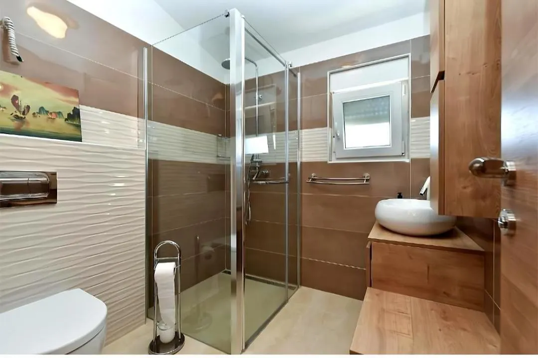 House With A Heated Pool And A Jacuzzi Villa Fazana