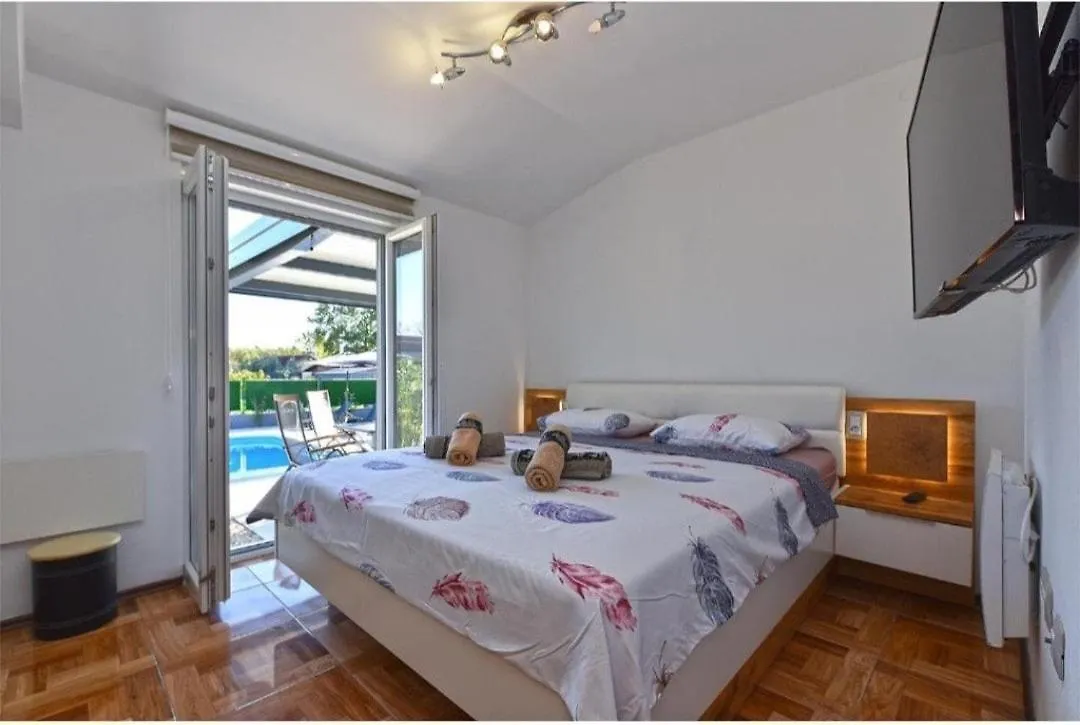 House With A Heated Pool And A Jacuzzi Villa Fazana 0*,